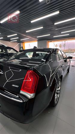كرايسلر 300